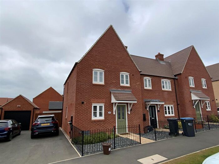3 Bedroom End Of Terrace House For Sale In Long Morris, Towcester, NN12