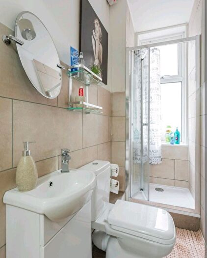 1 Bedroom Flat To Rent In Smithfield Street, Gorgie, Edinburgh, EH11