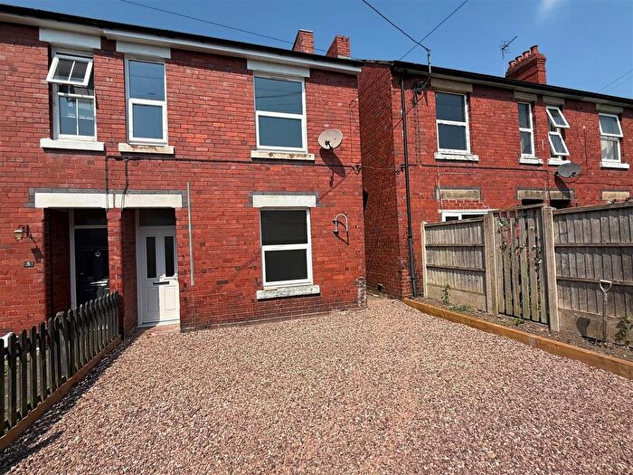 2 Bedroom End Terrace House To Rent In New Road, Gobowen, Oswestry, SY11