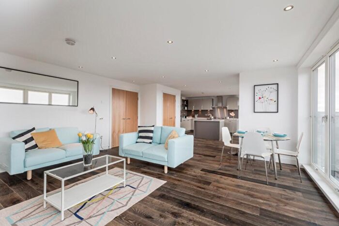 3 Bedroom Flat To Rent In Ravelston Terrace, Ravelston, Edinburgh, EH4