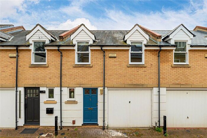 3 Bedroom Terraced House For Sale In Cambridge Place, Cambridge, Cambridgeshire, CB2