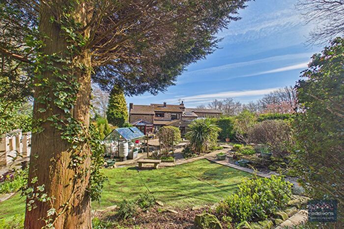 4 Bedroom Semi-Detached House For Sale In Crank Road, Billinge, WN5