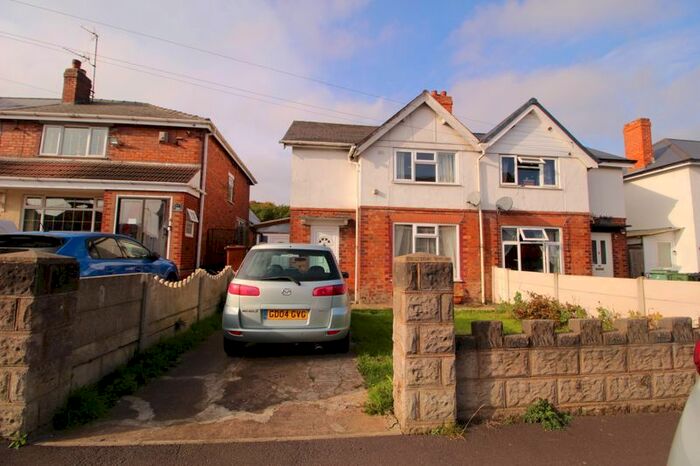 3 Bedroom Semi-Detached House To Rent In Keats Road, Walsall, WS3