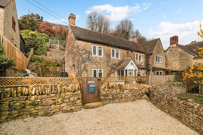 4 Bedroom House For Sale In France Lynch, Stroud, GL6
