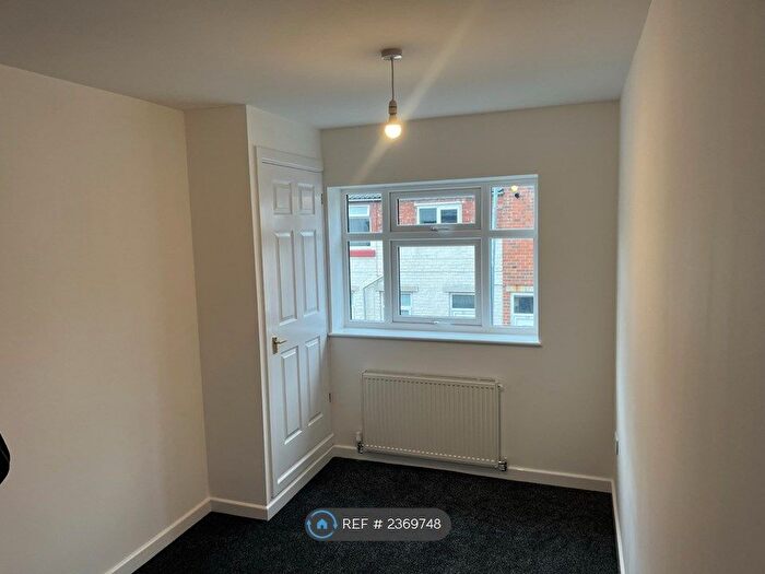 2 Bedroom Flat To Rent In St. Barnabas Road, Middlesbrough, TS5