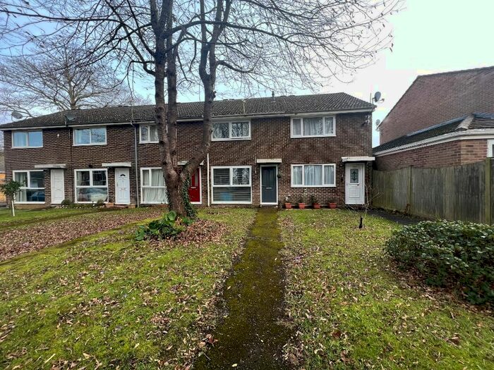 2 Bedroom Terraced House To Rent In Hawfinch Close, Lordswood, Southampton SO16