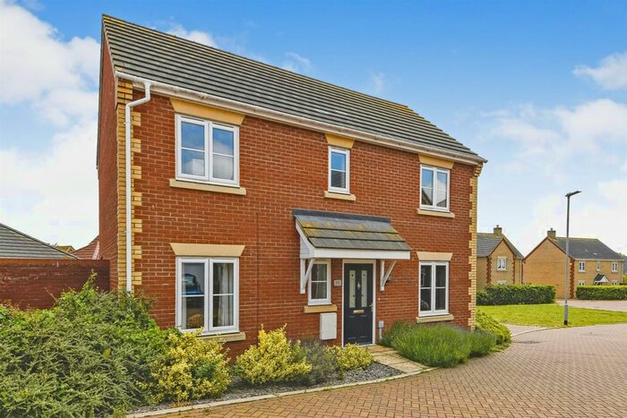 3 Bedroom Detached House To Rent In Snowdrop Grove, Downham Market, PE38