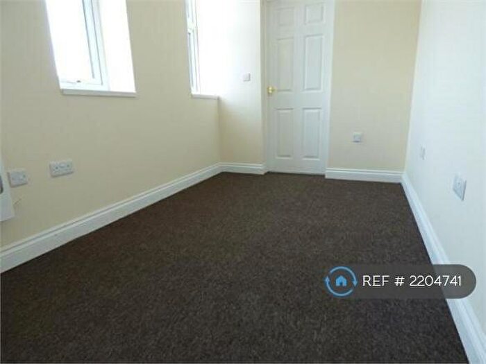 Studio To Rent In Poyle Road, Berkshire, SL3