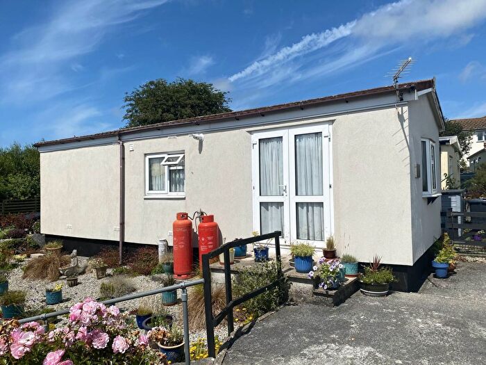 1 Bedroom Mobile/park Home For Sale In Planet Park, Delabole, PL33