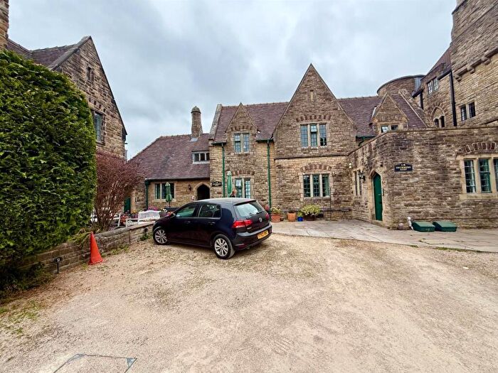 2 Bedroom Flat For Sale In Barracks Square, Macclesfield, SK11