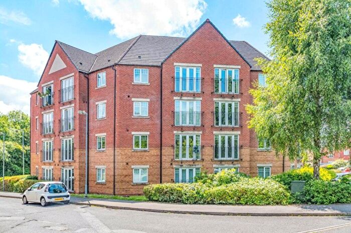 2 Bedroom Flat For Sale In Hedgerow Close, Redditch, Worcestershire, B98