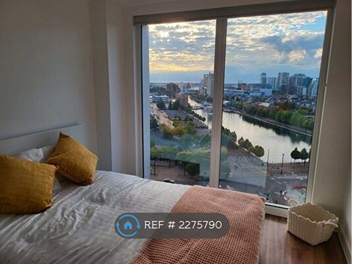 2 Bedroom Flat To Rent In Trafford Road, Manchester, M5