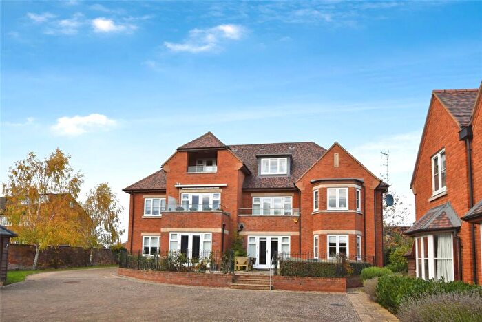 2 Bedroom Apartment For Sale In Old Rectory Close, Winslow, MK18
