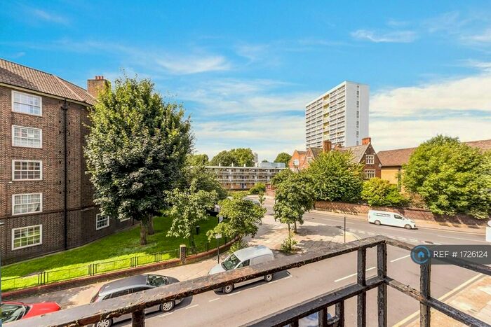 2 Bedroom Flat To Rent In Sumner House, London, E3