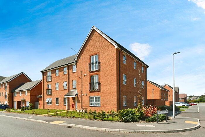 2 Bedroom Flat For Sale In Skylark Avenue, Peacehaven, BN10