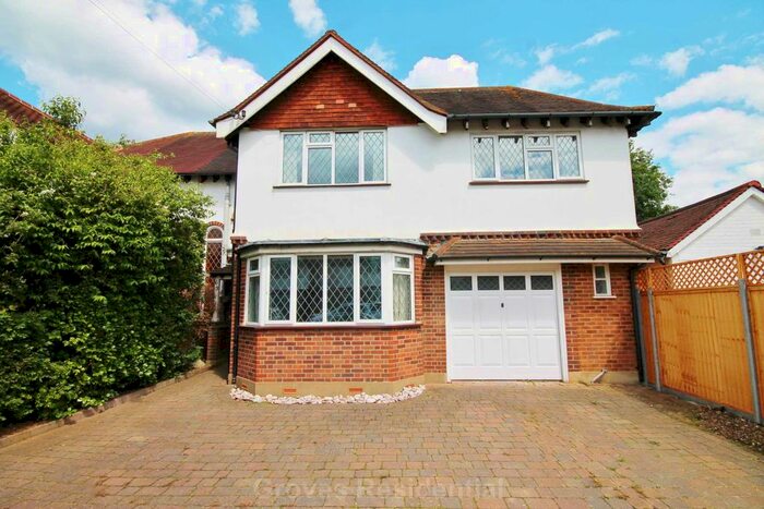 5 Bedroom Semi-Detached House To Rent In High Drive, New Malden, KT3