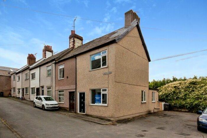 2 Bedroom Property To Rent In Caradog Road, Cyffordd Llandudno, LL31