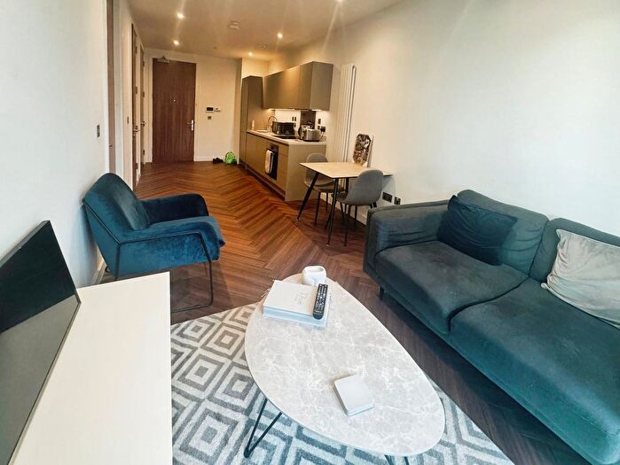 1 Bedroom Flat For Sale In Lightbox Blue, Media City Uk, Salford Quays, M50