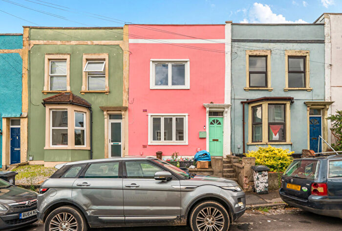 1 Bedroom Apartment For Sale In Richmond Street, Bristol, Somerset, BS3
