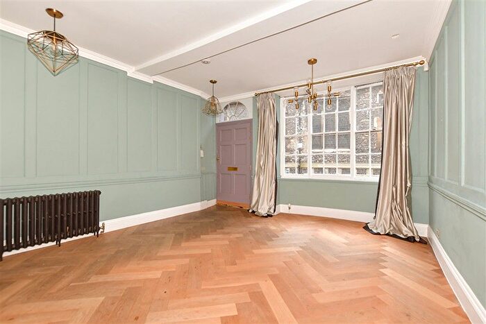 3 Bedroom Town House For Sale In St. Alphege Lane, Canterbury, Kent, CT1