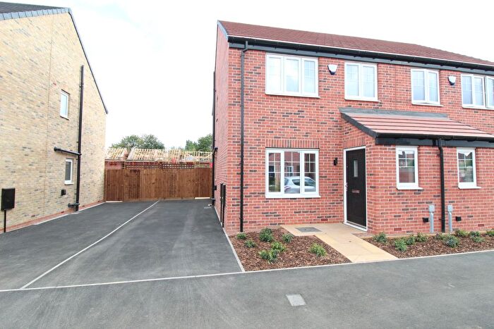 3 Bedroom Semi-Detached House To Rent In Ashes Lane, Rushall, Walsall, WS3
