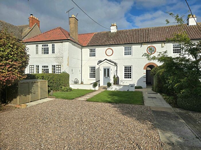 3 Bedroom Terraced House For Sale In Billing Road East, Abington, NN3