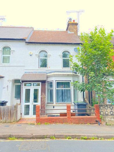 4 Bedroom Terraced House To Rent In Prospect Grove, Gravesend, DA12