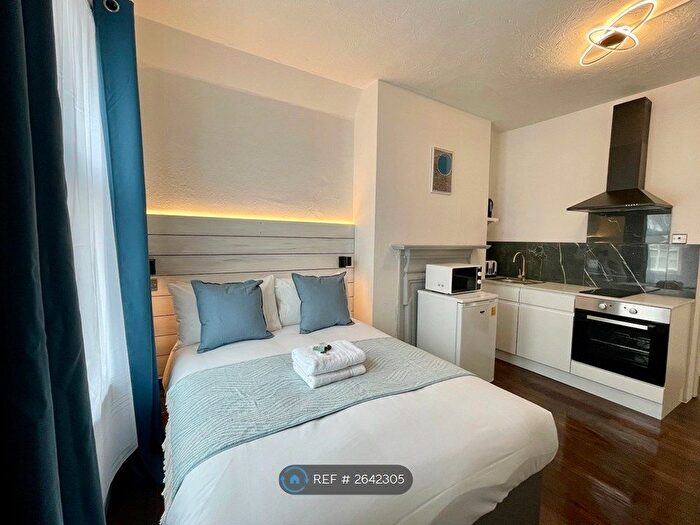 Studio To Rent In Westbourne, Dorset, BH4