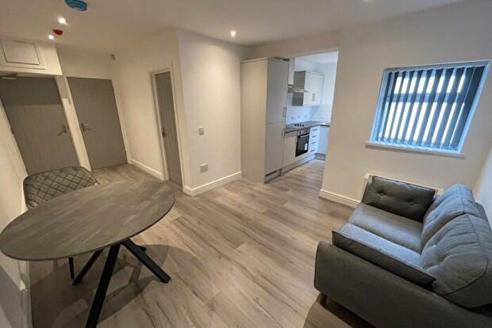 2 Bedroom Flat To Rent In Richmond Road Cardiff, CF24