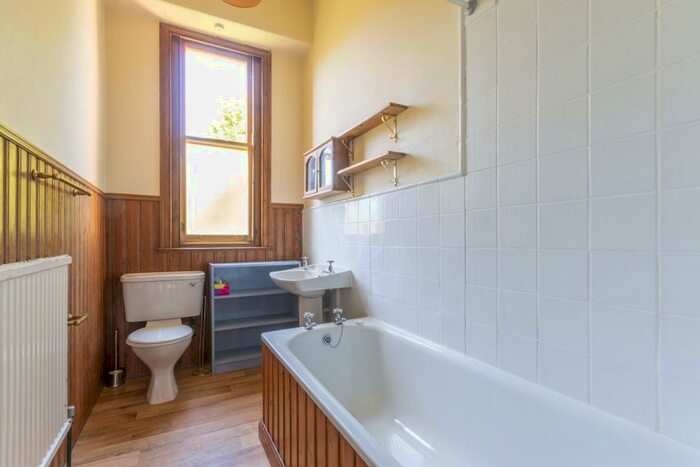 Flat To Rent In Arden Street Edinburgh United Kingdom, EH9