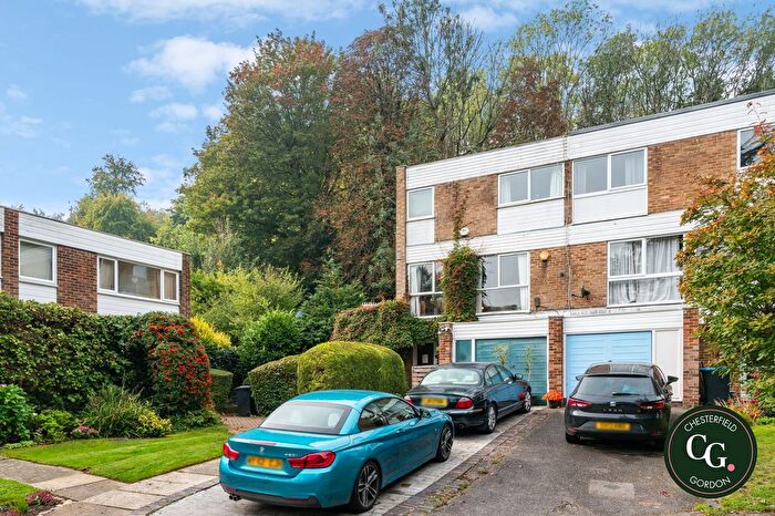 4 Bedroom End Of Terrace House For Sale In Greenwood Gardens, Caterham, CR3