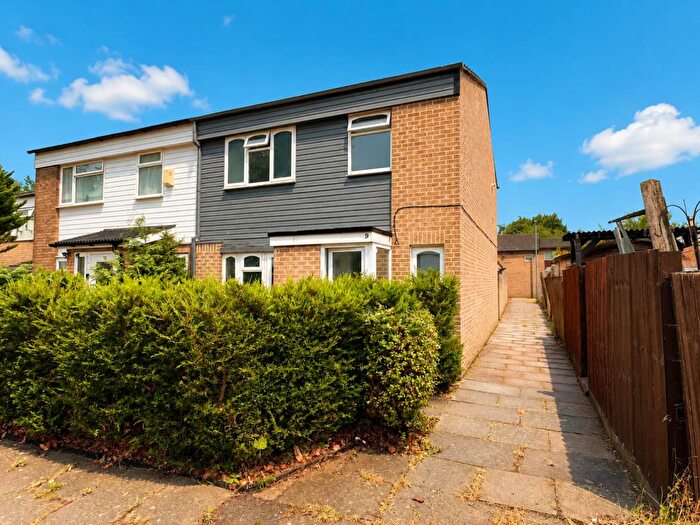 3 Bedroom End Of Terrace House For Sale In Dell Crescent, Overstone Lodge, Northampton, NN3