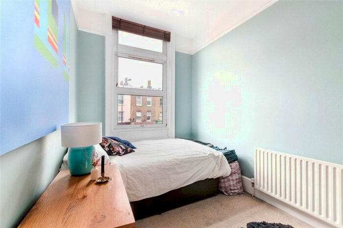 1 Bedroom Flat For Sale In New Cross Road, London, SE14