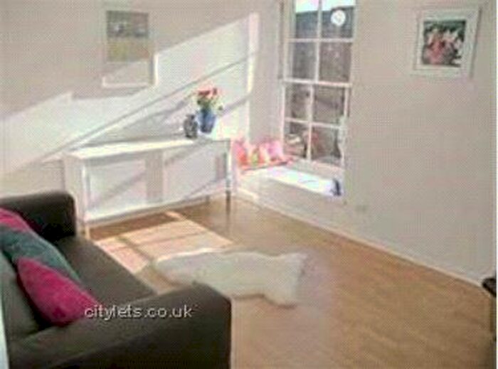 2 Bedroom Flat To Rent In The Shore, Edinburgh, EH6