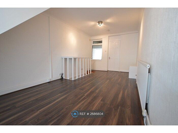 1 Bedroom Flat To Rent In Queens Road, Watford, WD17
