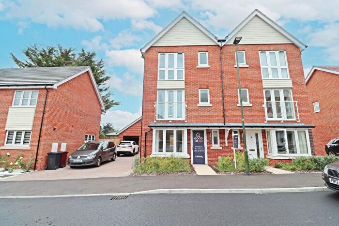4 Bedroom Semi-Detached House For Sale In Ironstone Way, Chichester, West Sussex, PO20