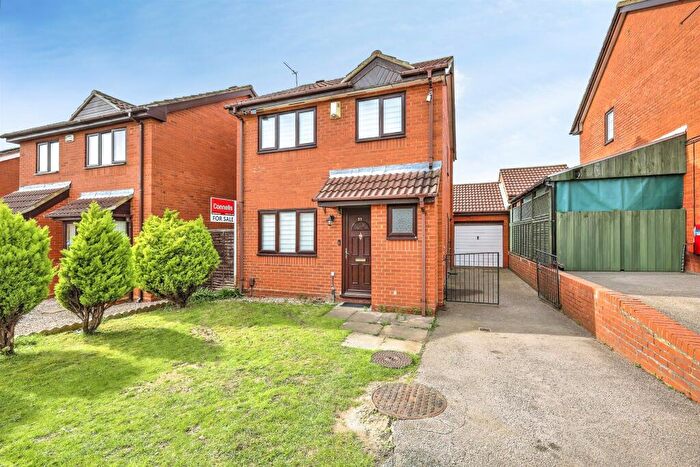 3 Bedroom Detached House For Sale In Hedgeway, Northampton, NN4