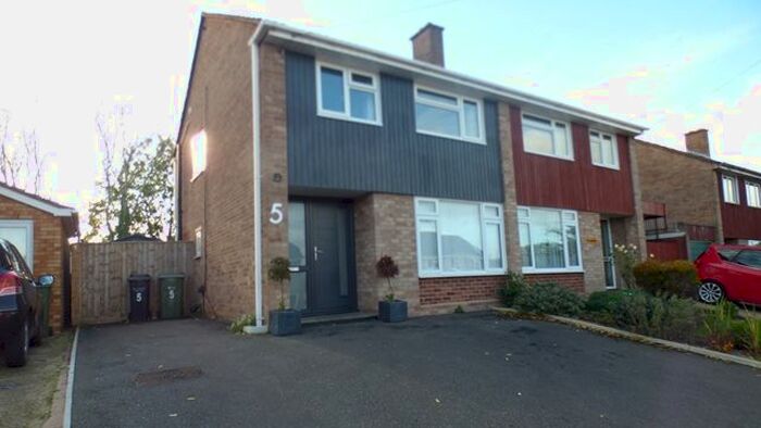 3 Bedroom Semi-Detached House To Rent In Hoker Road, Exeter, EX2