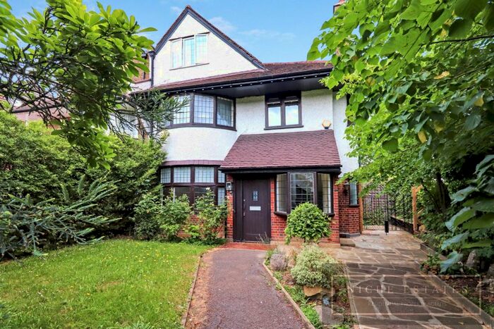 4 Bedroom Flat To Rent In Great North Road, London, N6