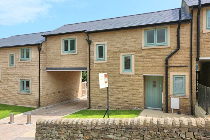 3 Bedroom Mews For Sale In High Street, Bollington, SK10