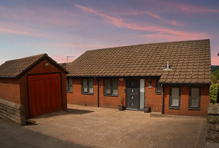 4 Bedroom Detached House For Sale In Prospect Road, Bradway, Sheffield, S17