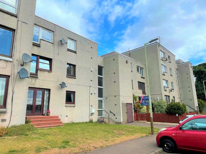 2 Bedroom Flat To Rent In Southampton Place, Dundee, DD4