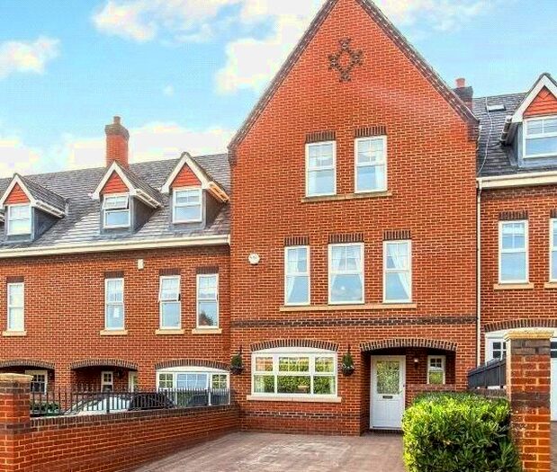 4 Bedroom Terraced House To Rent In Nightingale Walk, Windsor, Berkshire, SL4