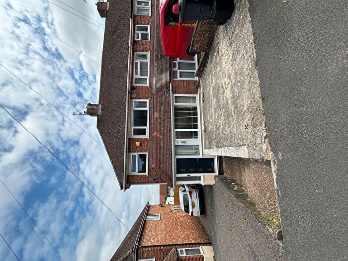 3 Bedroom End Of Terrace House To Rent In Thirlmere Avenue, Tilehurst, Reading, RG30