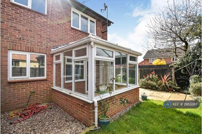 1 Bedroom Semi Detached House To Rent In Framlingham Grove, Kenilworth, CV8