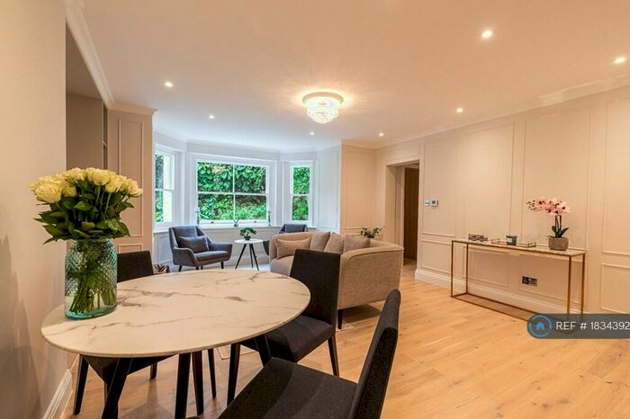 2 Bedroom Flat To Rent In Belsize Square, London, NW3