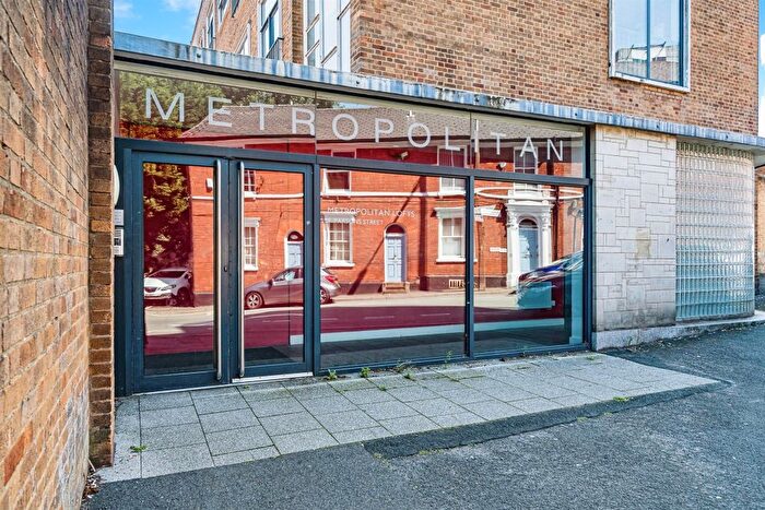 1 Bedroom Flat For Sale In Parsons Street, Dudley, DY1