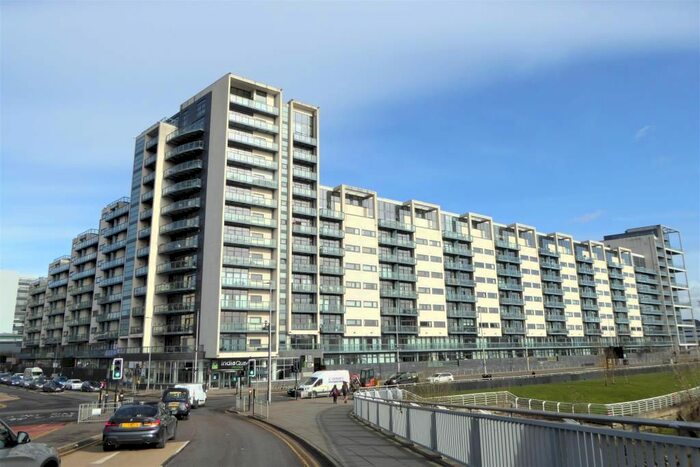2 Bedroom Flat To Rent In Lancefield Quay, Finnieston, Glasgow, G3