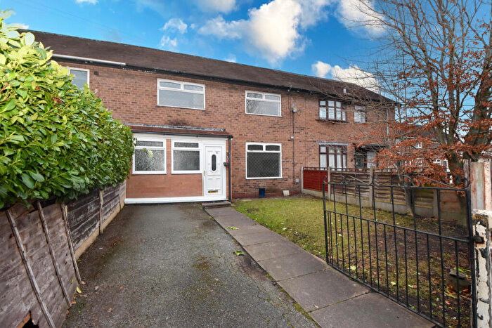 3 Bedroom Semi Detached House For Sale In Redbrook Road, Partington, M31
