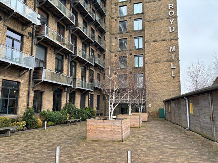 1 Bedroom Apartment For Sale In Millroyd Mill, Huddersfield Road, Brighouse, West Yorkshire, HD6